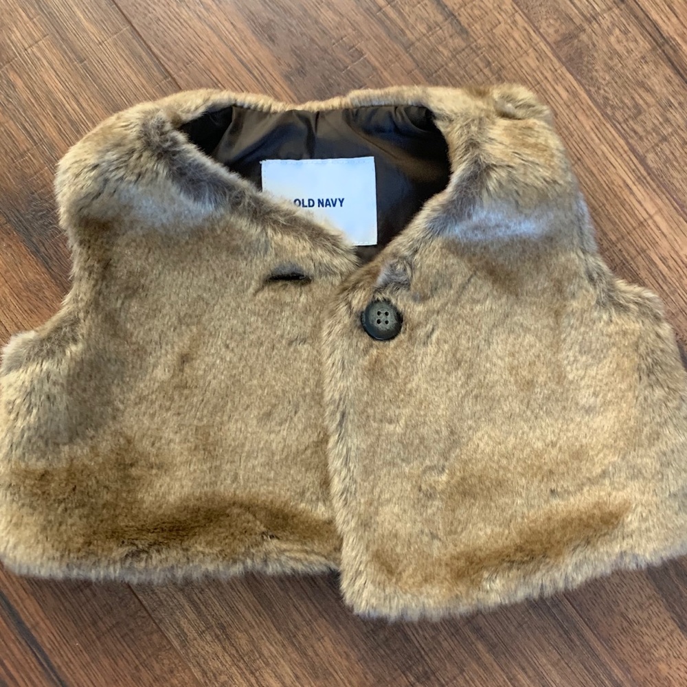 Girls faux fur vest